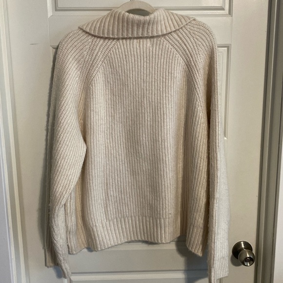 H&M Knit 1/4 Zip Pullover Sweater - Picture 6 of 6